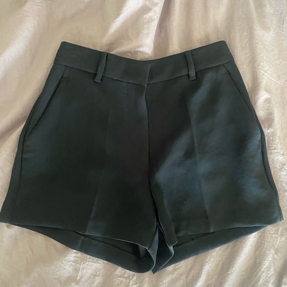 Wilfred black tailored shorts size 2 - Picture 2 of 8